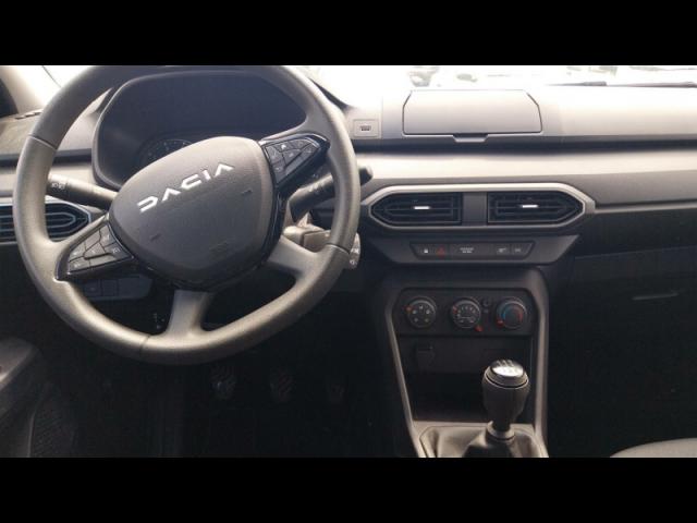 Dacia Sandero image 1