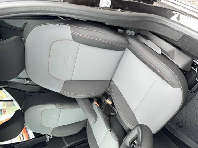 Dacia Sandero image 2