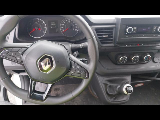 Renault Trafic image 7