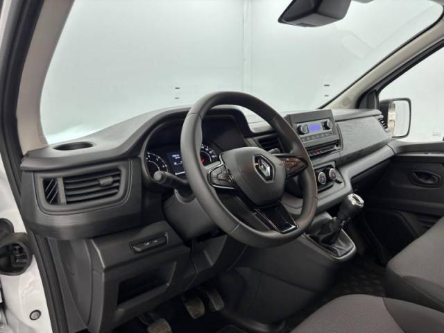 Renault Trafic image 8
