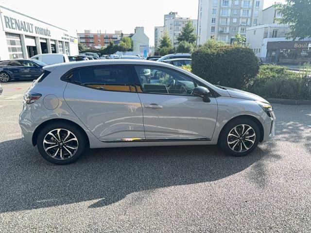 Renault Clio image 8