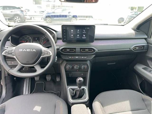 Dacia Sandero image 3