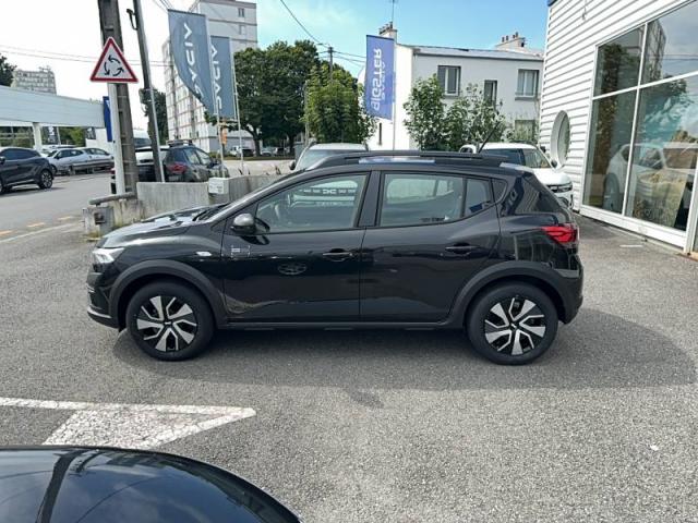 Dacia Sandero image 2