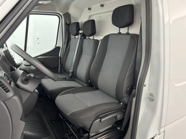Renault Master image 7