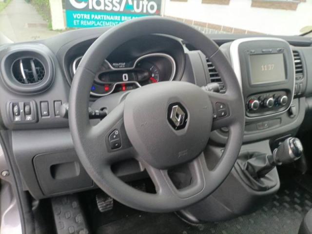 Renault Trafic image 1