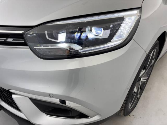 Renault Grand Scénic image 9