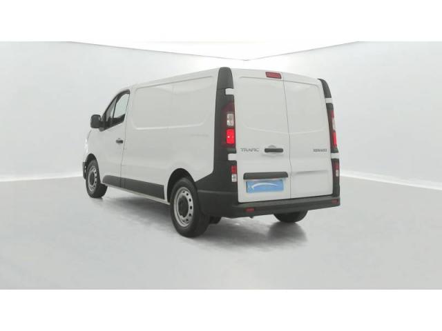 Renault Trafic image 2