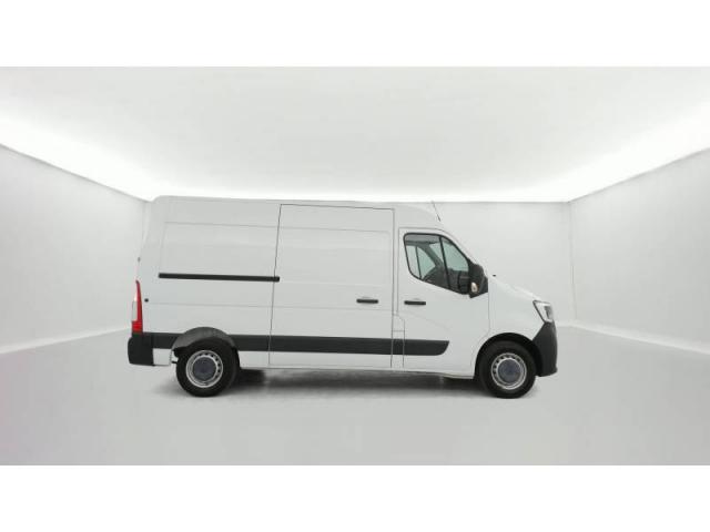 Renault Master image 2