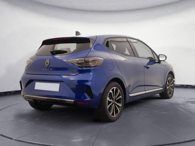 Renault Clio image 1