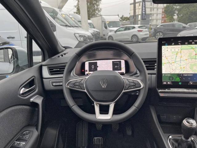 Renault Captur image 2