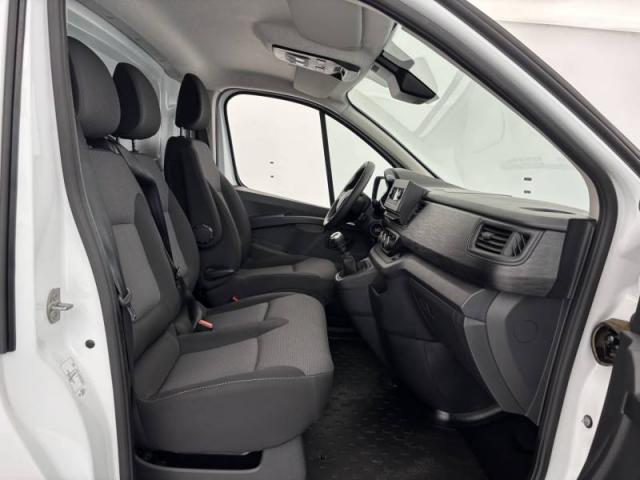Renault Trafic image 7