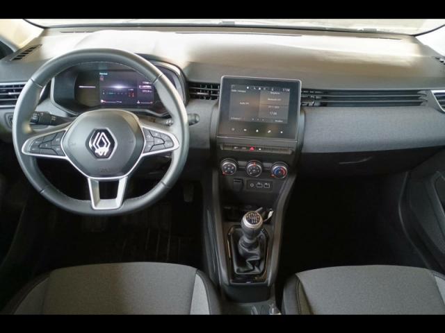 Renault Clio image 2