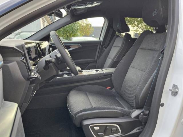 Renault Austral image 9