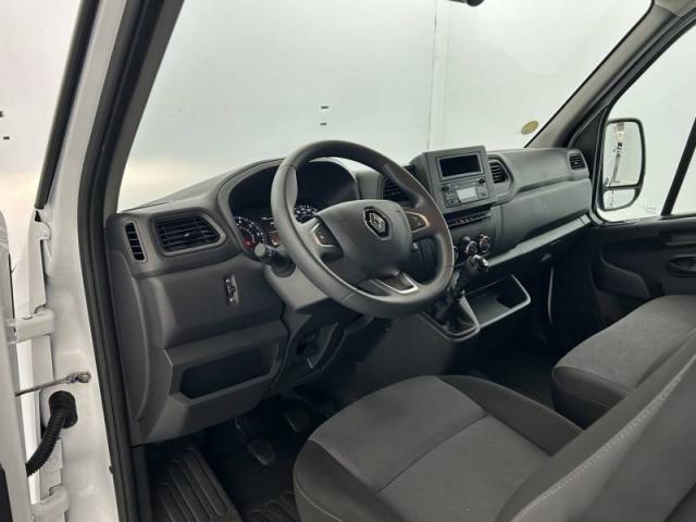 Renault Master image 8