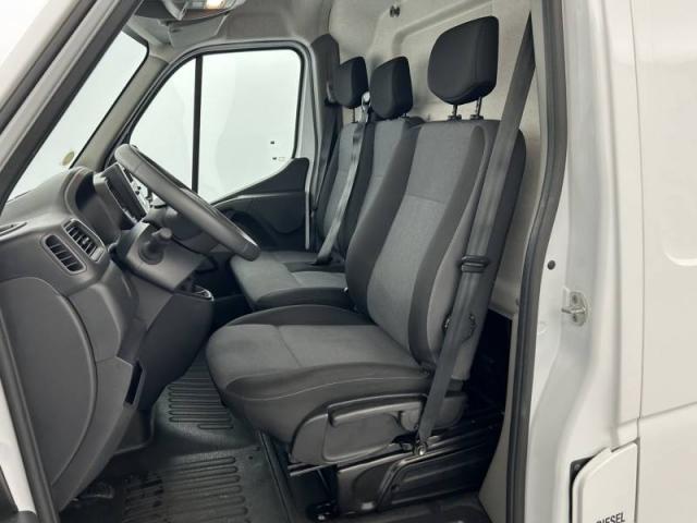 Renault Master image 4
