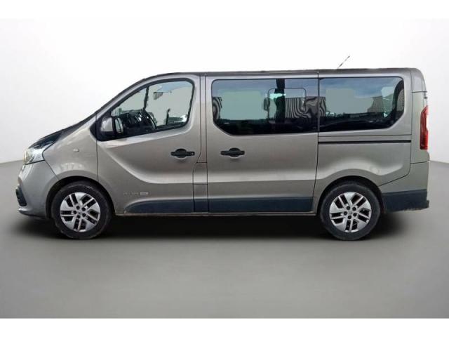 Renault Trafic image 2