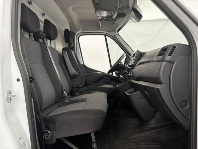 Renault Master image 4