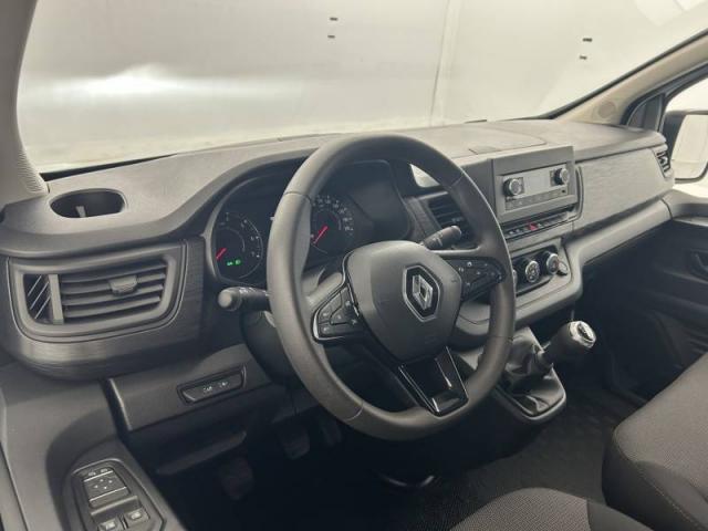 Renault Trafic image 8