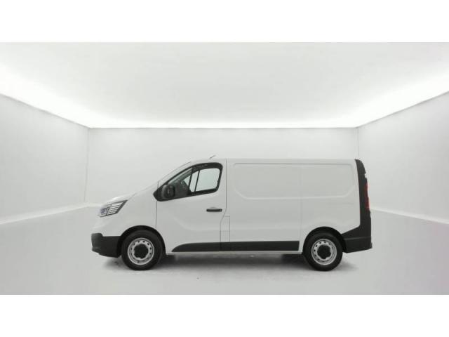 Renault Trafic image 2