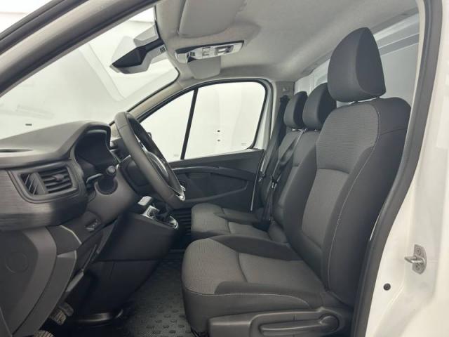 Renault Trafic image 3