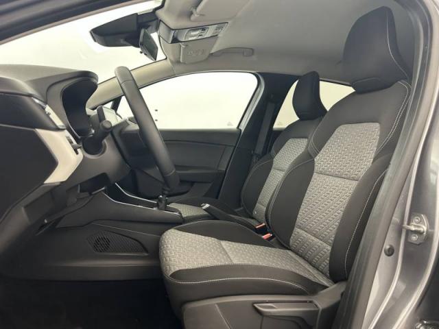 Renault Clio image 9