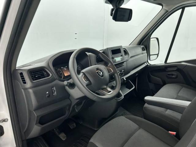 Renault Master image 9