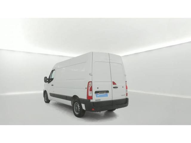 Renault Master image 2