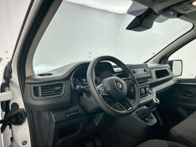 Renault Trafic image 1
