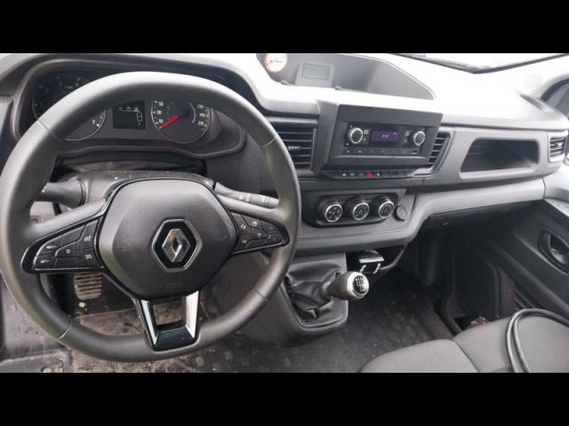 Renault Trafic image 4