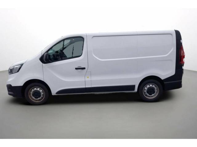 Renault Trafic image 2