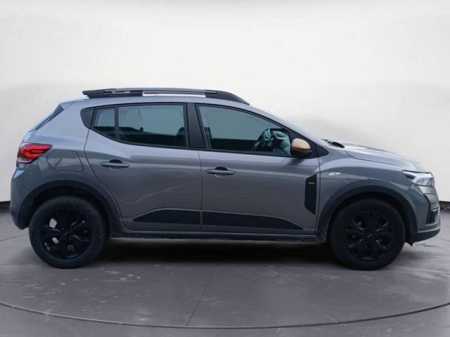 Dacia Sandero image 2