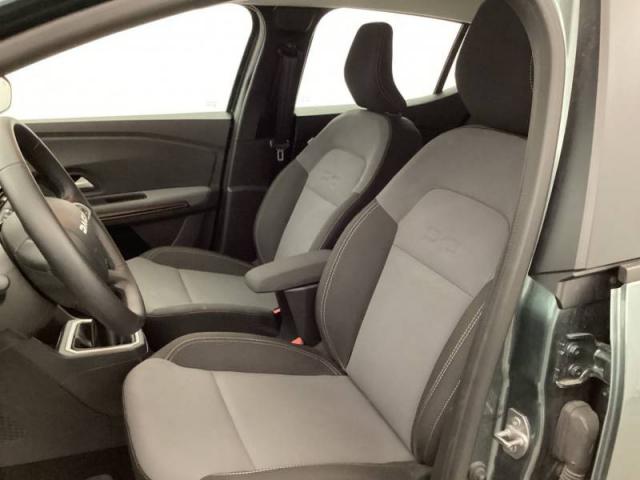 Dacia Sandero image 2