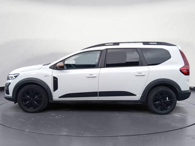 Dacia Jogger image 1