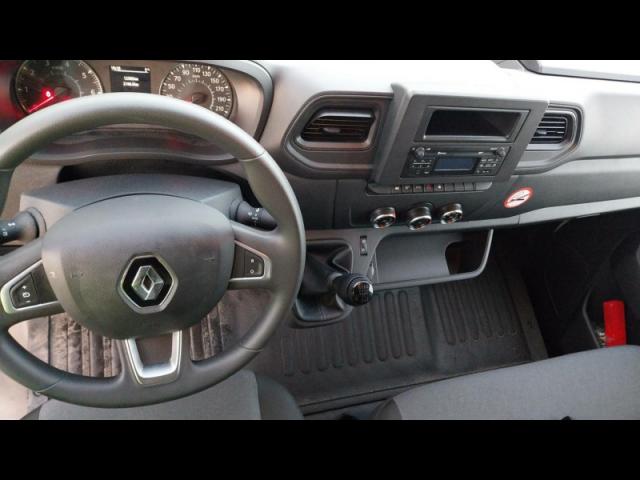 Renault Master image 4