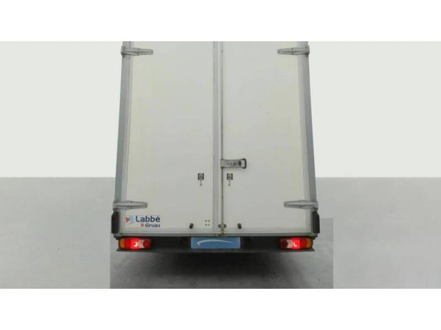 Renault Master image 8