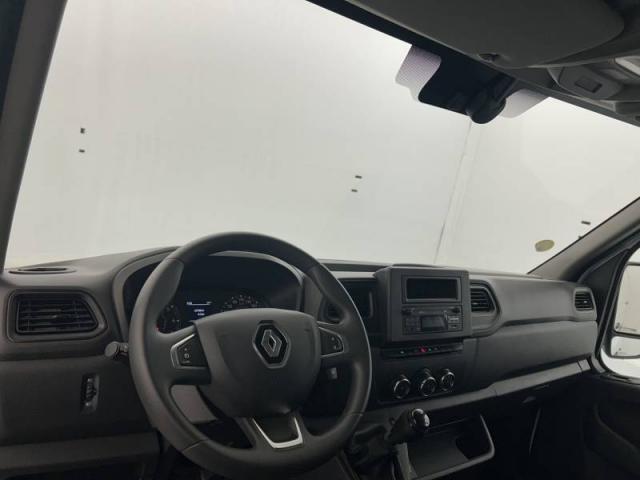 Renault Master image 6