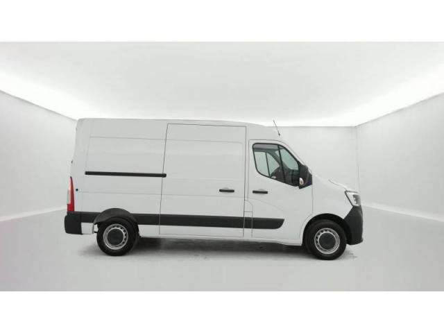 Renault Master image 2