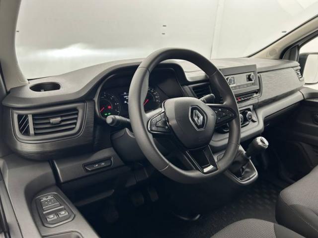 Renault Trafic image 3