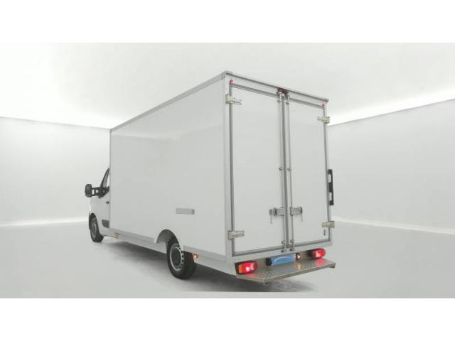 Renault Master image 1