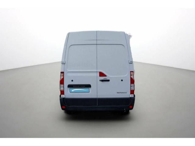 Renault Master image 1