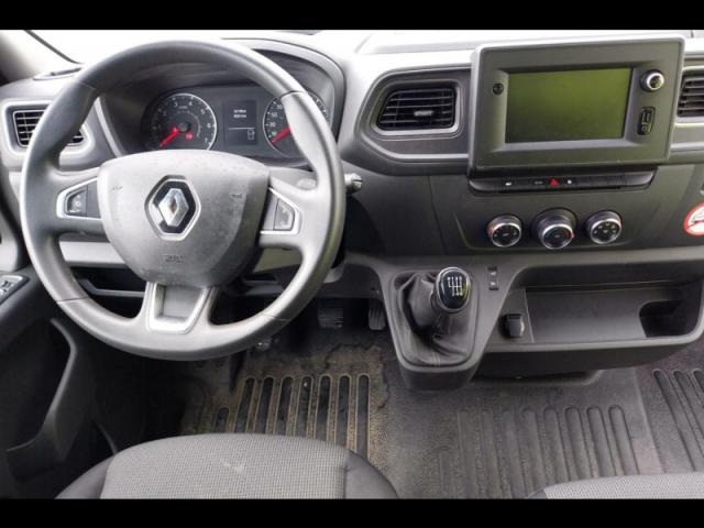 Renault Master image 8