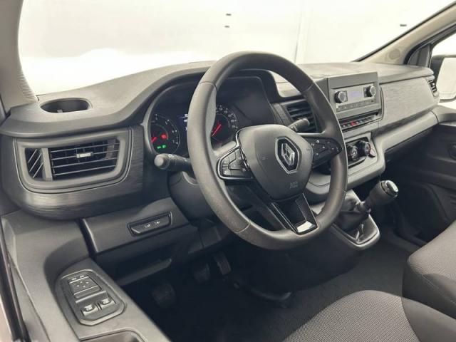Renault Trafic image 1