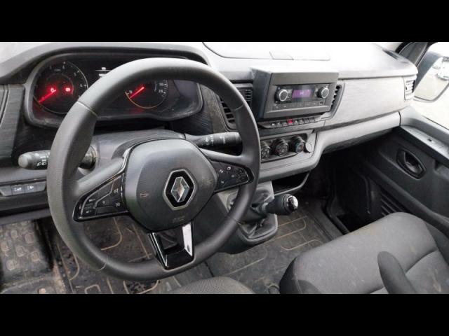 Renault Trafic image 4