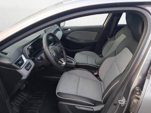 Renault Clio image 9