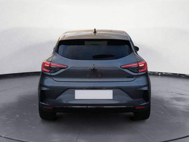 Renault Clio image 2