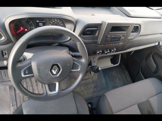 Renault Master image 8
