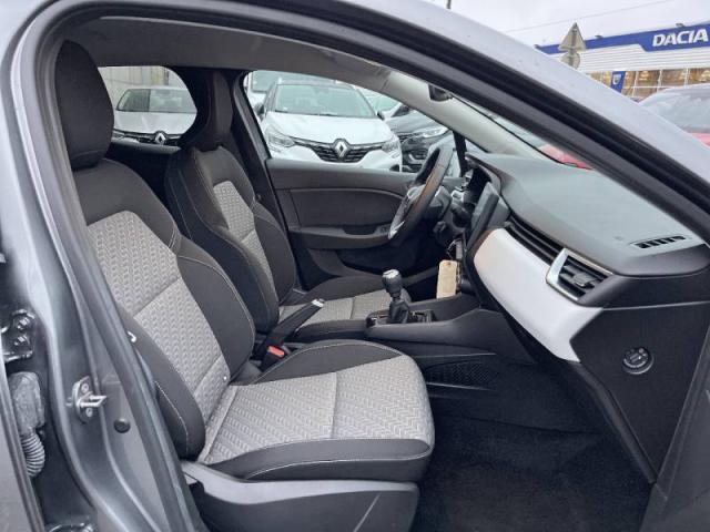 Renault Clio image 2