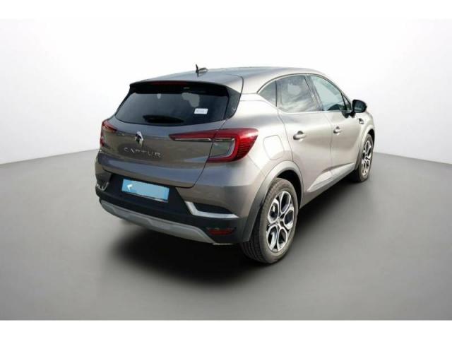 Renault Captur image 2