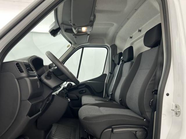 Renault Master image 4