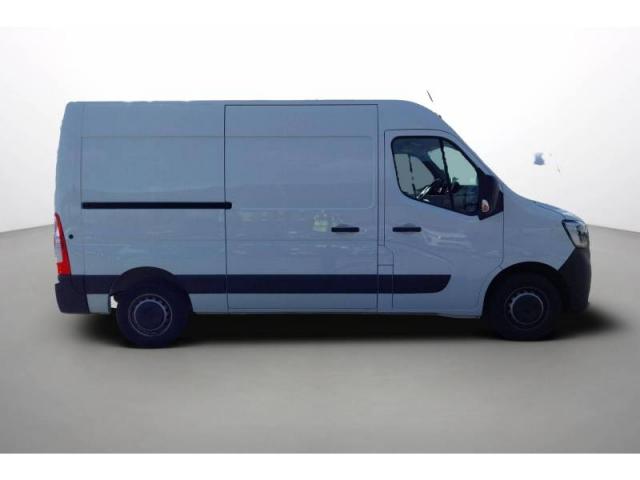 Renault Master image 2